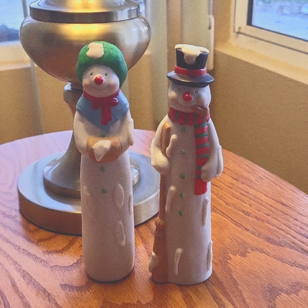 Porcelain Mr and Mrs Snowman ⛄️